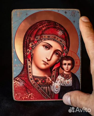 На память: Казанская икона Божией матери. Дерево, 15*13