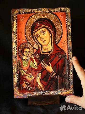 Икона Богоматери "Одигитрия" с подтавкой — необычный подарок