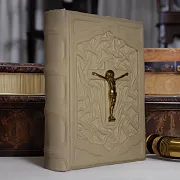 Библия на армянском языке — книга в кожаном переплёте в подарок — фотография 1