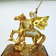 Часы из яшмы и долерита с Георгием Победоносцем — необычный подарок — фотография 4