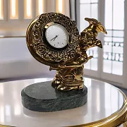 Подарочные настольные часы «Кулинар» с гномом и тортом — фотография 1