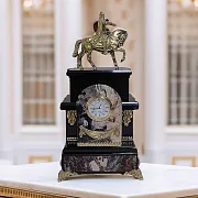 Подарочные каминные часы «Юрий Долгорукий» из яшмы и долерита — фотография 1
