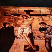 Икона "Распятие Иисуса Христа " +подставка в подарок — фотография 6