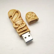 Флешка «Телец» из дерева — оригинальный подарок — фотография 2