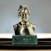 Бронзовый бюст «Никулин Ю.В.» — оригинальный подарок — фотография 1