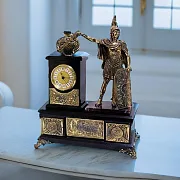 На память: Каминные часы «Цезарь» из долерита и яшмы — фотография 1