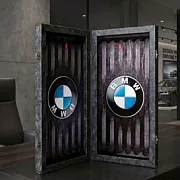 На память: Нарды под стеклом «BMW» — фотография 2