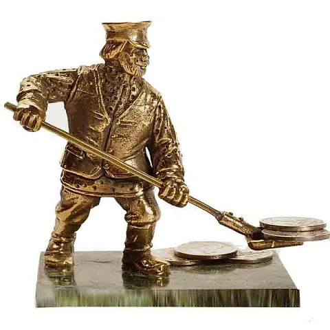 Статуэтка «Добытчик» — оригинальный подарок