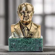 Бронзовый бюст «Горбачев» — необычный подарок — фотография 1