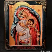 Богоматерь "Защитница сирых и убогих" Икона дерево — необычный подарок — фотография 3
