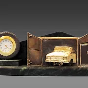 Винтажные настольные часы «Авторемонт» — оригинальный подарок — фотография 2