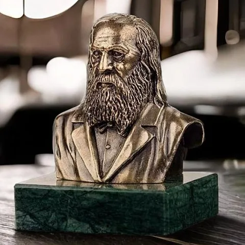 В подарок: Бронзовый бюст «Менделеев Д.И.»