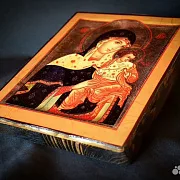 Икона Божией матери "Коневская" дерево — необычный подарок — фотография 4