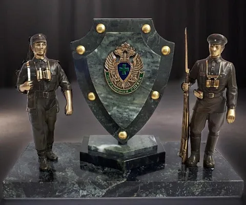 Подарочная бронзовая композиция «На защите Отечества» с эмалью