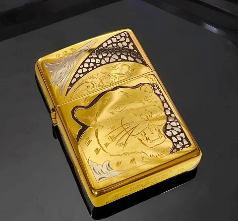 Зажигалка Zippo с гравировкой "Пантера" — оригинальный подарок