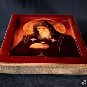 Икона "Свт, Преподобный Серафим Вырицкий" — оригинальный подарок — фотография 3