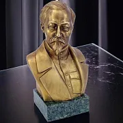Бюст «Дзержинский» из бронзы — необычный подарок — фотография 1
